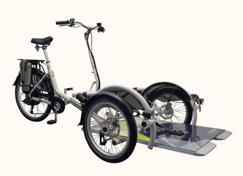 Vélo fauteuil roulant Van Raam VeloPlus, plateau pour le fauteuil à l'avant